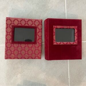 Photo albums (set of 2)